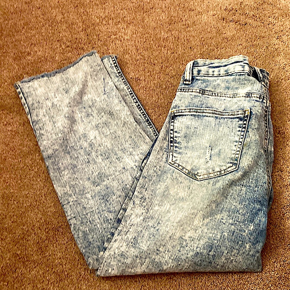Cute Ripped straight leg jeans